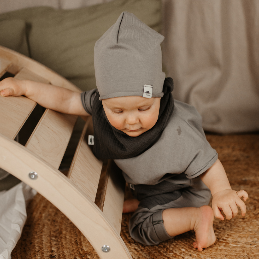 Geschlechtsneutrale Babykleidung: Einteiler von Frau.Mina