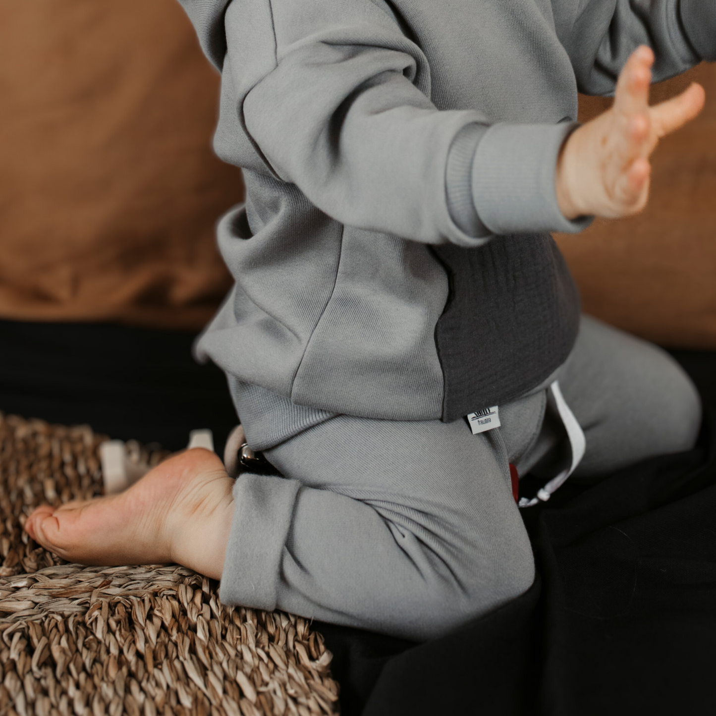 Geschlechtsneutrale Babykleidung: Jogginghose von Frau.Mina