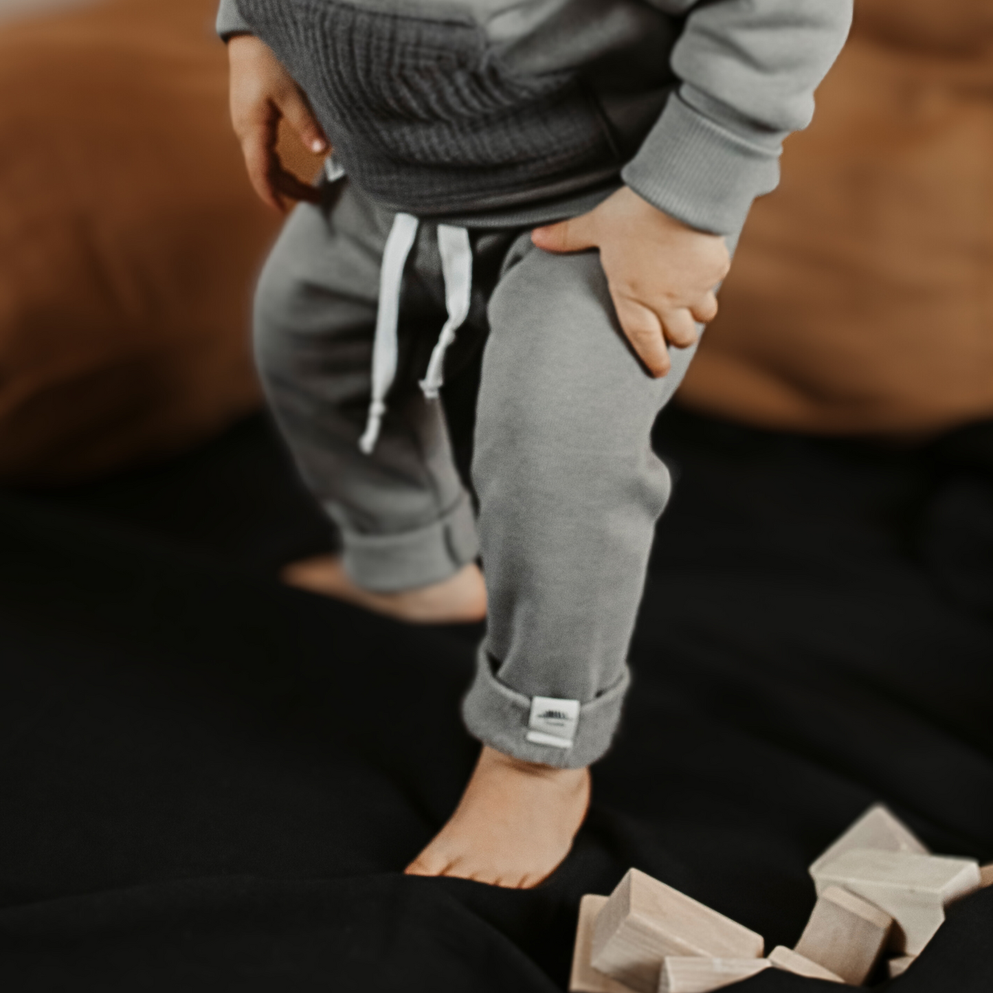 Geschlechtsneutrale Babykleidung: Jogginghose von Frau.Mina