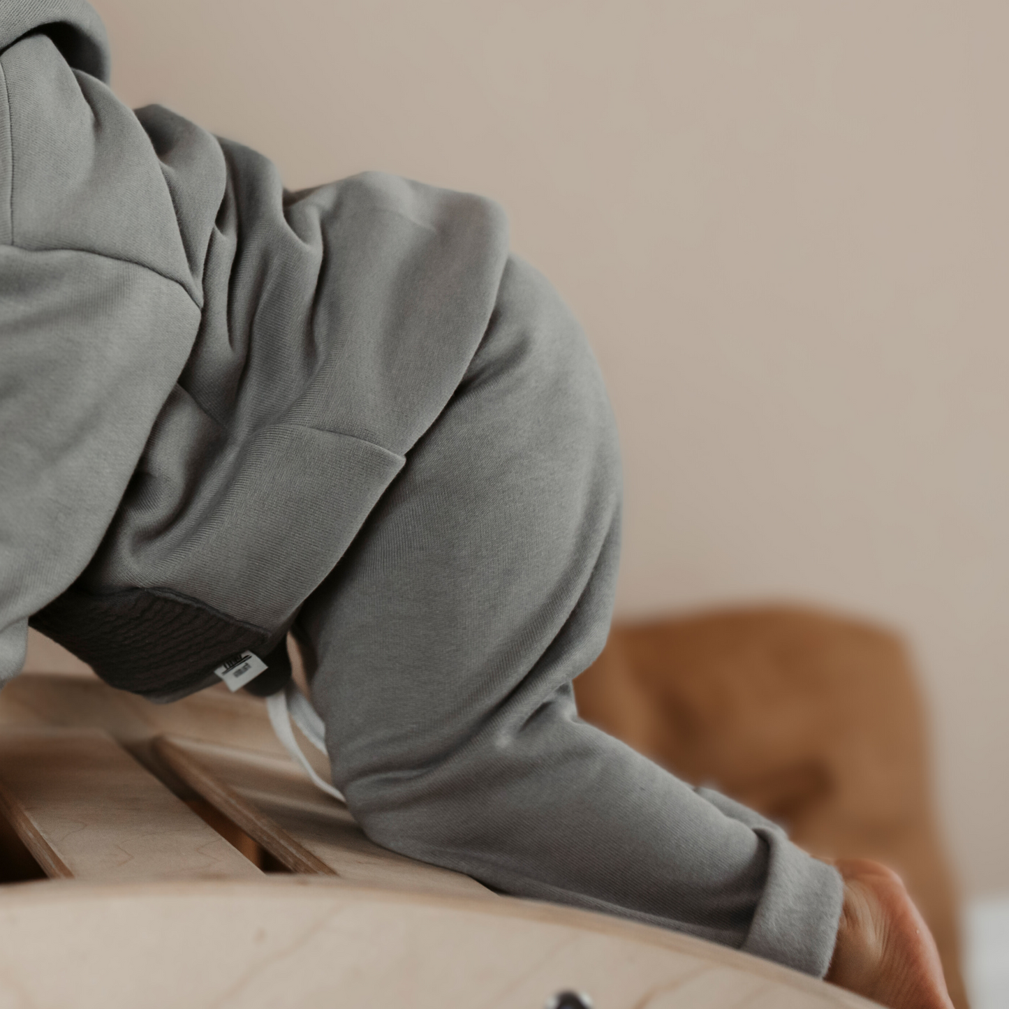 Geschlechtsneutrale Babykleidung: Jogginghose von Frau.Mina
