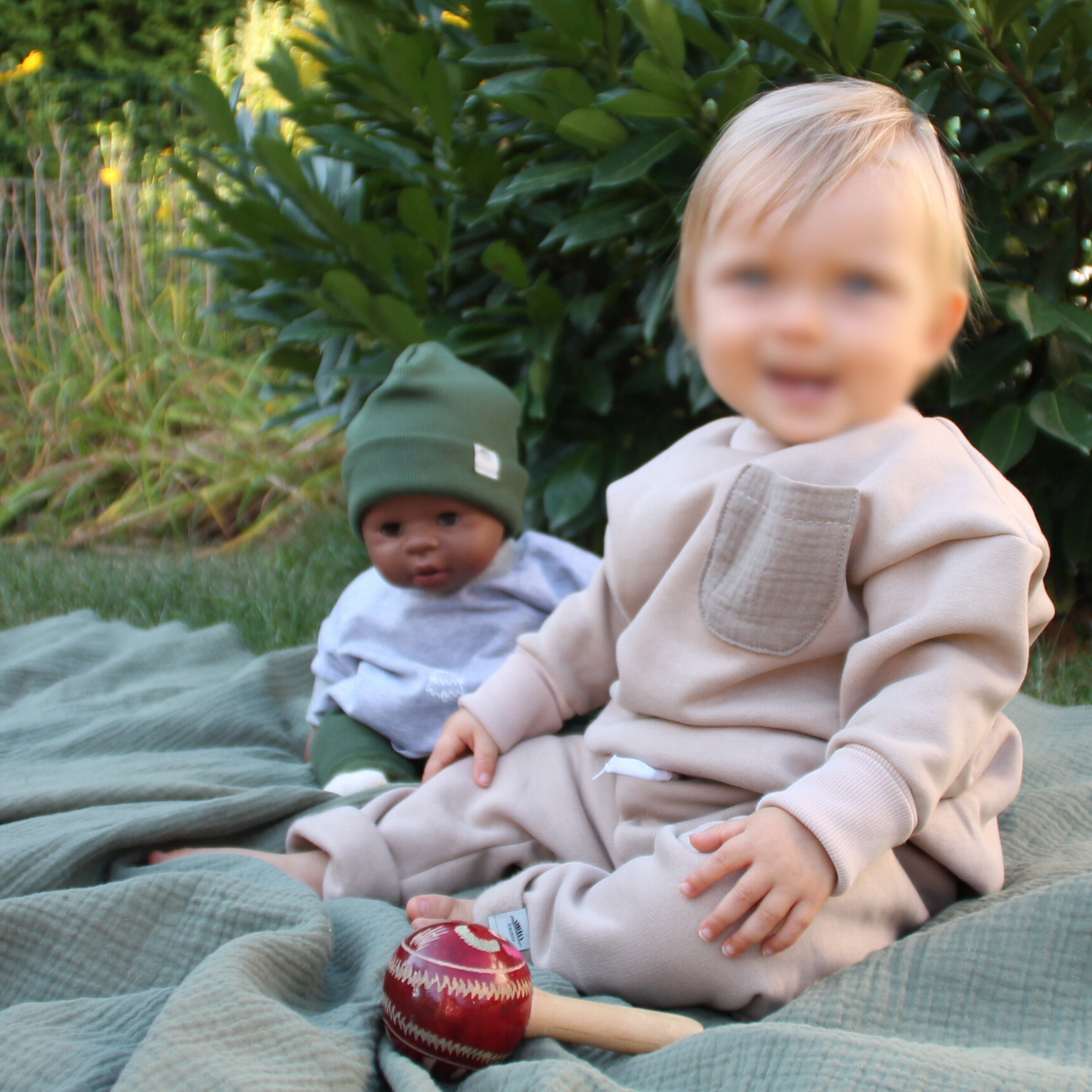 Geschlechtsneutrale Babykleidung: Pullover von Frau.Mina